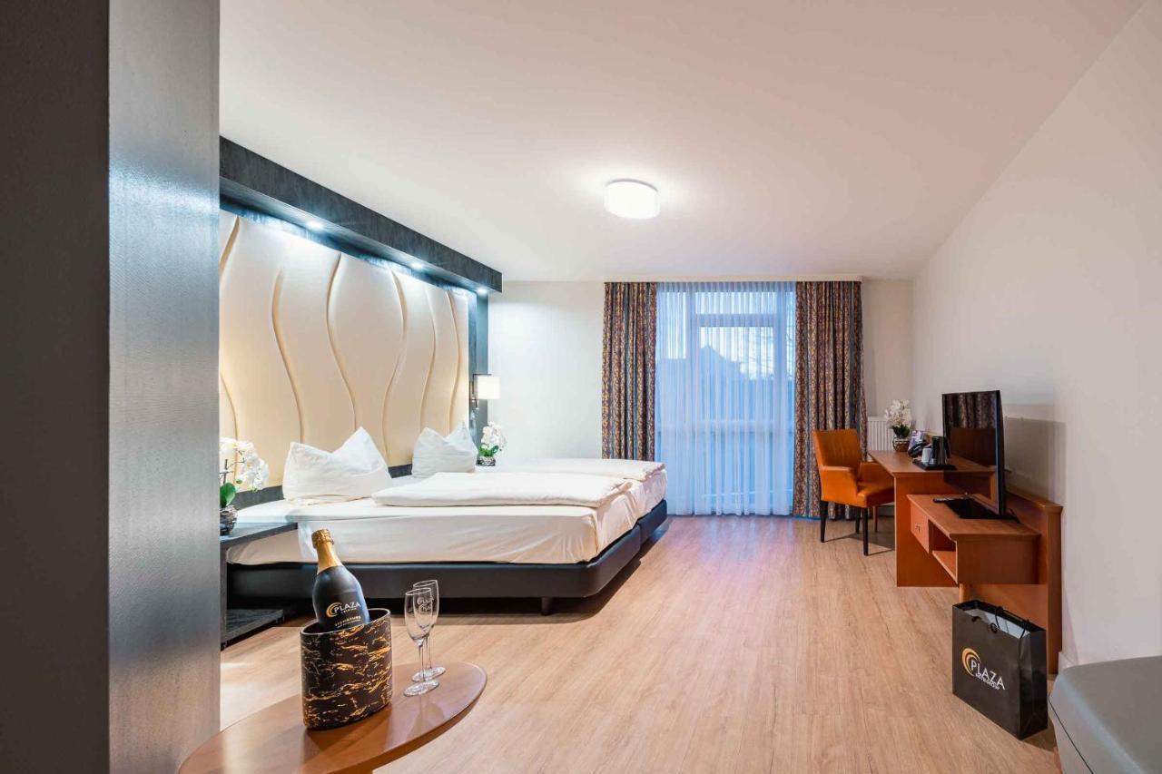 Plaza Inn Koeln Пульхайм Экстерьер фото